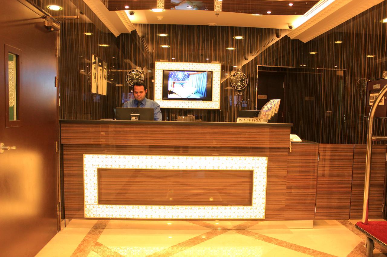 Montreal Naif Hotel Dubai Exteriör bild