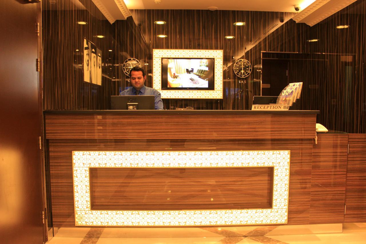 Montreal Naif Hotel Dubai Exteriör bild